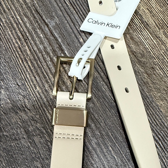 Calvin Klein Beige Leather Belt with Gold Buckle - Picture 4 of 11